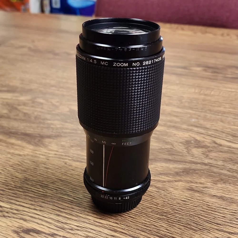 Vivitar 80-200mm Zoom Camera Lens